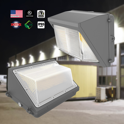 140lm/W Outdoor 120W LED Wall Pack Light IP65 impermeabile Slim Per Parcheggio